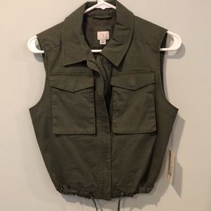 A NEW DAY Army Green zip up vest